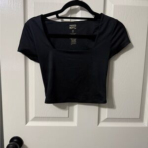 Steve Madden Black Fitted Crop Tee